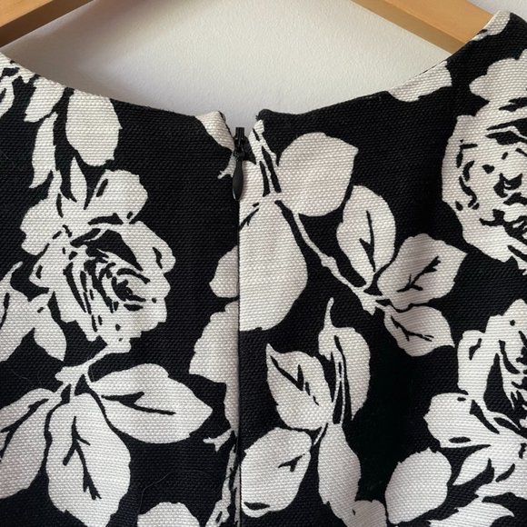 Talbots Black White Rose Floral Fit & Flare Dress Sz 12 P - Picture 6 of 8